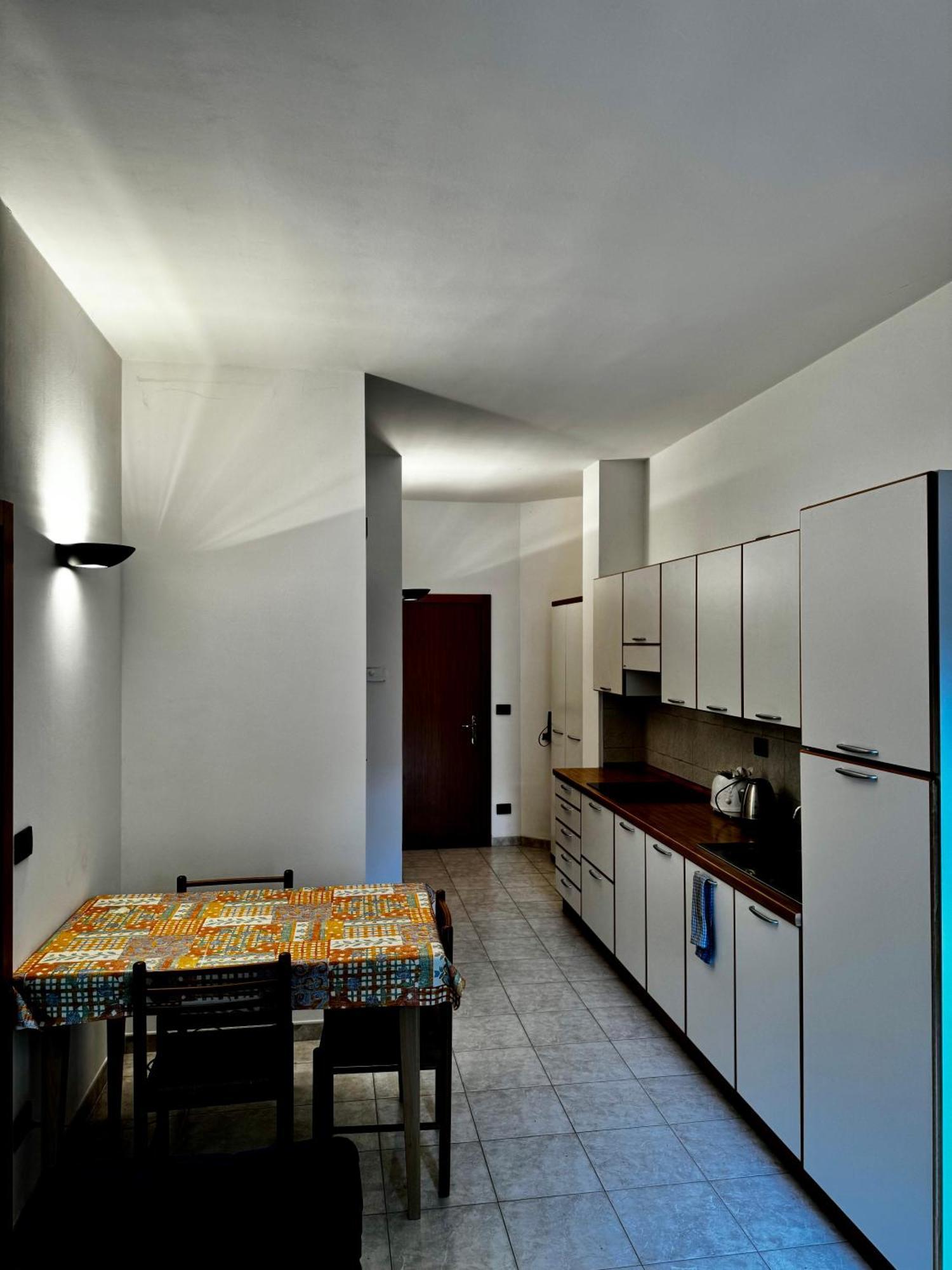 Orange Breeze Apartment Рива дел Гарда Екстериор снимка